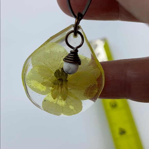 OOAK Endless summer floral earrings lightweight - Picture 6 of 6